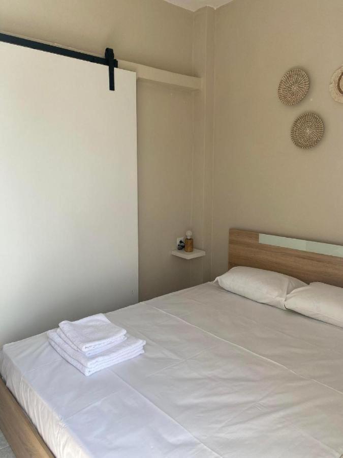 Sun & Sea Apartment Nea Irakleia Exterior photo