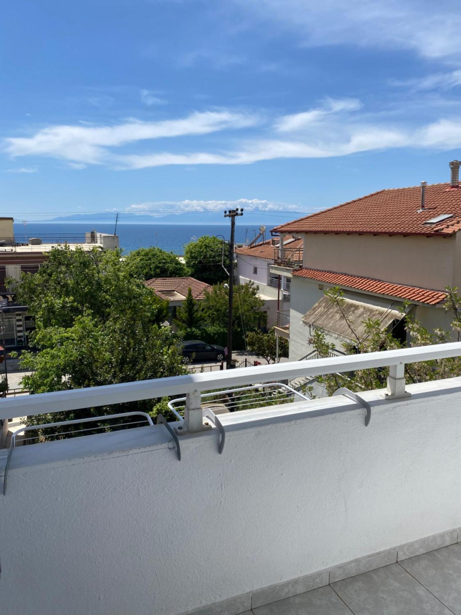 Sun & Sea Apartment Nea Irakleia Exterior photo