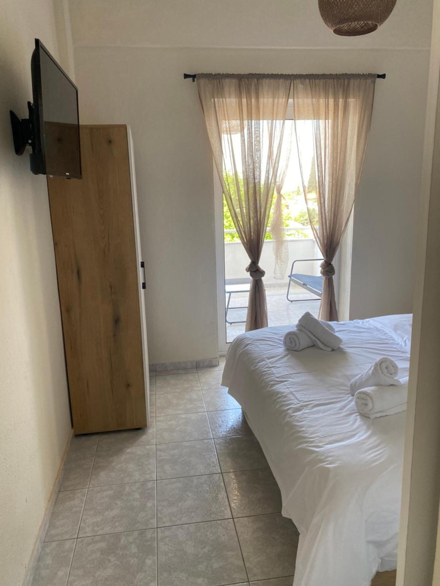 Sun & Sea Apartment Nea Irakleia Exterior photo