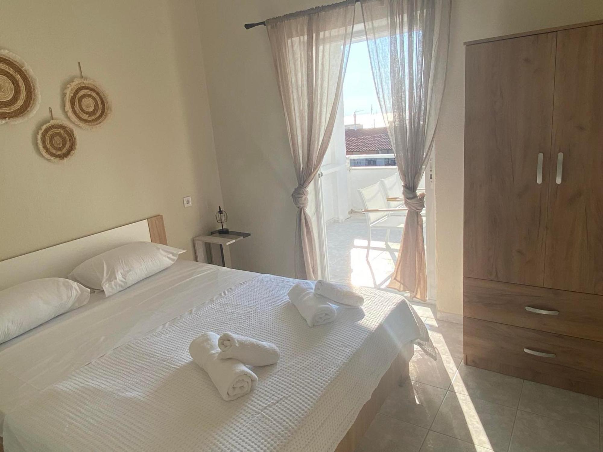 Sun & Sea Apartment Nea Irakleia Exterior photo